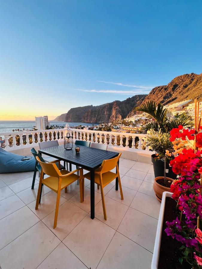 Apartmán Luxury Penthouse With Breathtaking Views And Huge Private Terraces Puerto de Santiago  Exteriér fotografie