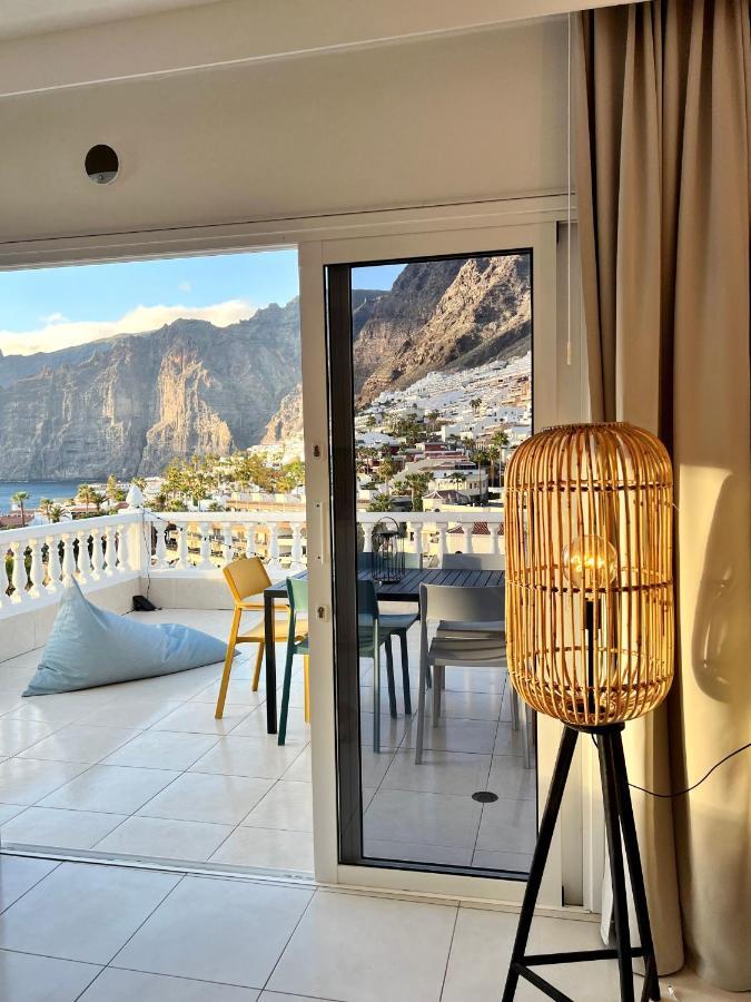 Apartmán Luxury Penthouse With Breathtaking Views And Huge Private Terraces Puerto de Santiago  Exteriér fotografie