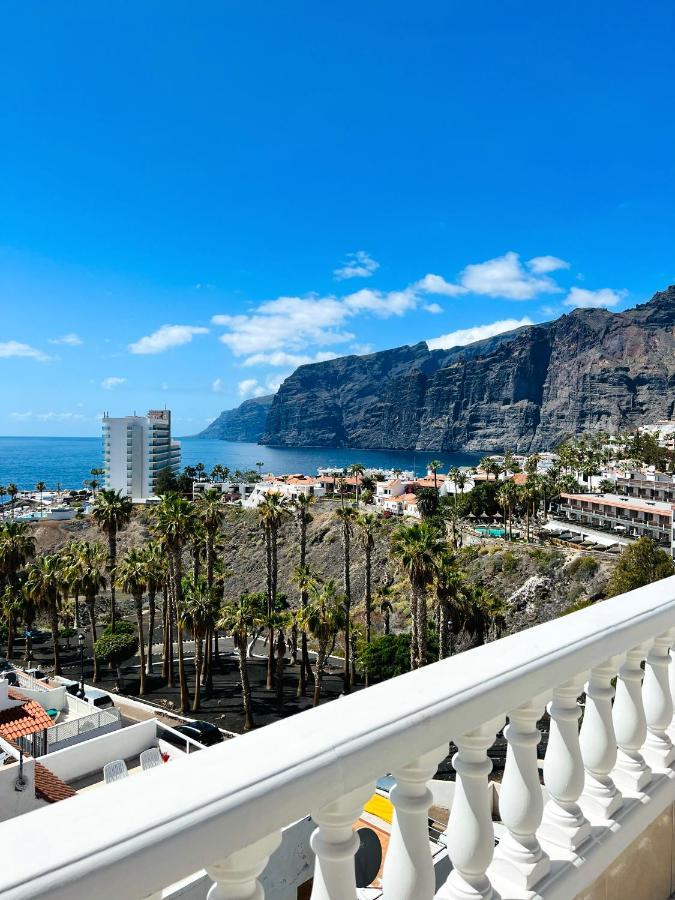 Apartmán Luxury Penthouse With Breathtaking Views And Huge Private Terraces Puerto de Santiago  Exteriér fotografie