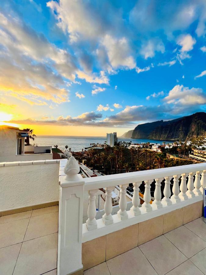 Apartmán Luxury Penthouse With Breathtaking Views And Huge Private Terraces Puerto de Santiago  Exteriér fotografie